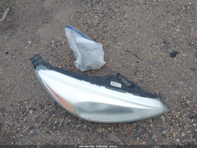 1FADP3F23HL276566 Ford FOCUS SE