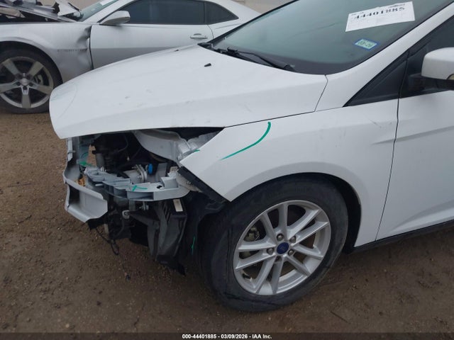 1FADP3F23HL276566 Ford FOCUS SE