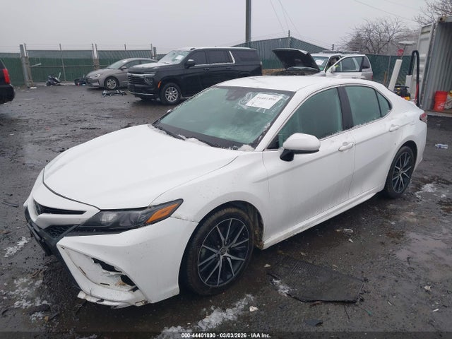 Auction sale of the 2021 Toyota Camry Se, vin: 4T1G11AK2MU518851, lot number: 44401890