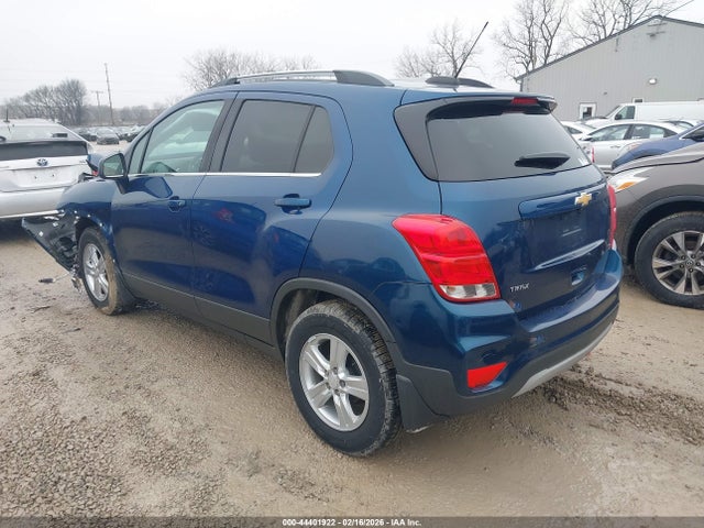 2019 CHEVROLET TRAX 3GNCJLSB8KL287479 Photo 2