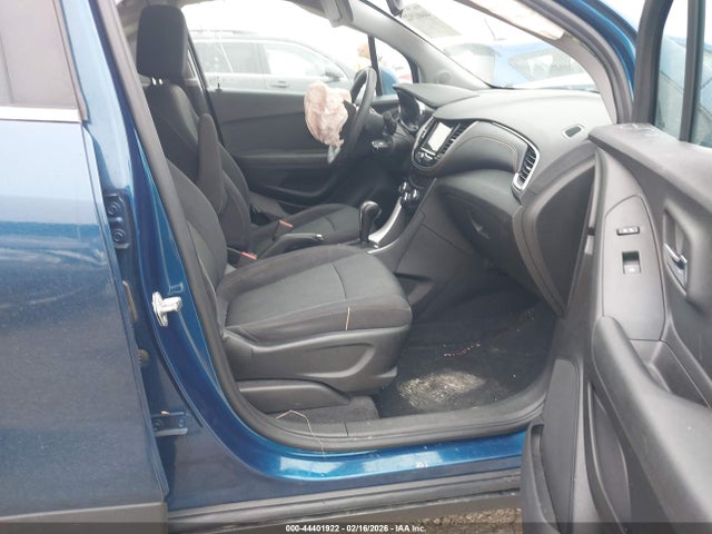 2019 CHEVROLET TRAX 3GNCJLSB8KL287479 Photo 4