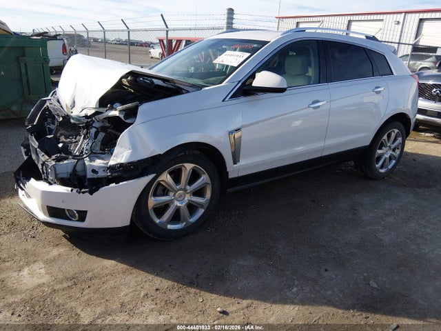 44401933 :رقم المزاد ، 3GYFNCE30FS634470 vin ، 2015 Cadillac Srx Performance Collection مزاد بيع