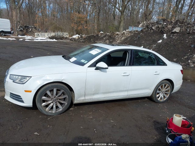 Aukcja sprzedaży 2017 Audi A4 2.0t Premium, vin: WAUANAF48HA180594, numer aukcji: 44401987