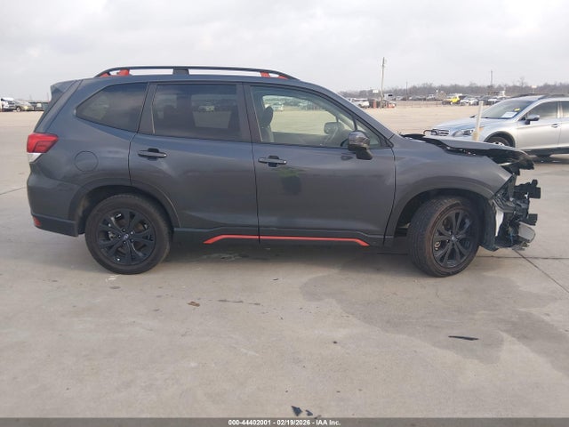 2022 Subaru Forester Sport მანქანა იყიდება აუქციონზე, vin: JF2SKAJC9NH404829, აუქციონის ნომერი: 44402001