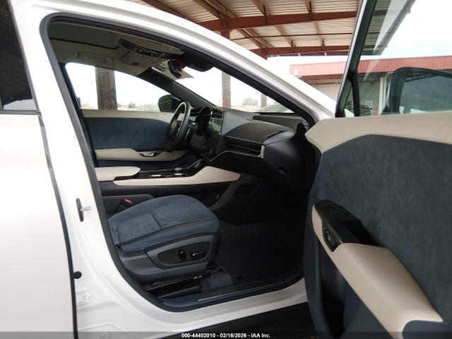 Продажа на аукционе авто 2023 Lexus Rz 450e Luxury, vin: JTJAAAAB7PA008265, номер лота: 44402010