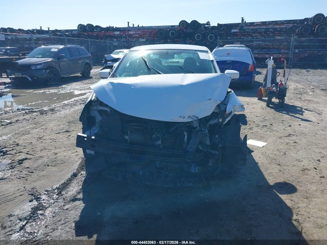 3N1AB7AP5KY284028 Nissan SENTRA SV