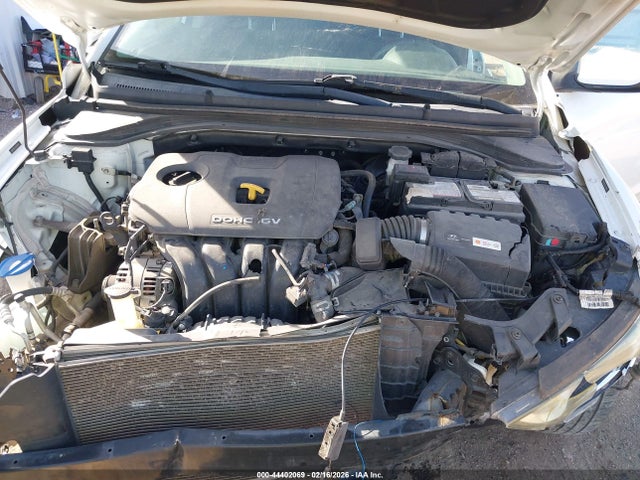 2018 HYUNDAI ELANTRA 5NPD84LFXJH230960 Photo 9