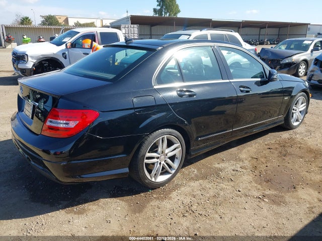Продажа на аукционе авто 2012 Mercedes-benz C 250 Sport, vin: WDDGF4HB4CA598222, номер лота: 44402081