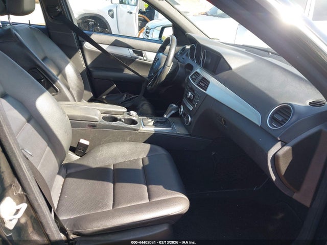 Продажа на аукционе авто 2012 Mercedes-benz C 250 Sport, vin: WDDGF4HB4CA598222, номер лота: 44402081