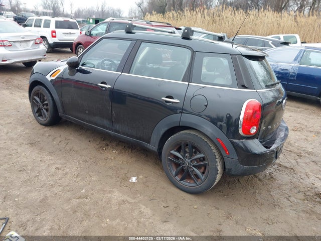 2014 MINI COUNTRYMAN WMWZB3C57EWR38122 Photo 2
