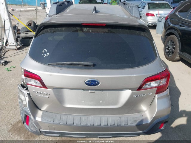 4S4BSAFC6K3381649 Subaru Outback 2.5i Premium