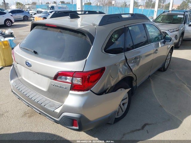 4S4BSAFC6K3381649 Subaru Outback 2.5i Premium