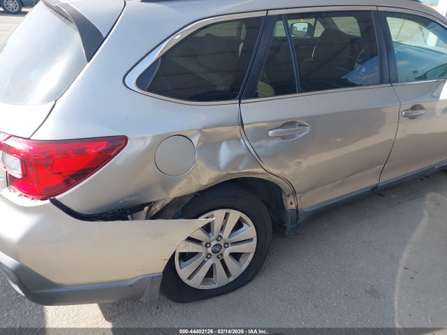 4S4BSAFC6K3381649 Subaru Outback 2.5i Premium