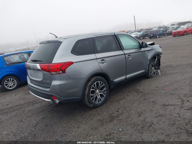 2016 MITSUBISHI OUTLANDER JA4AD2A31GZ008377 Photo 3