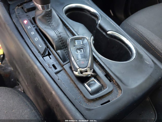 2GNAXUEV9M6157204 Chevrolet Equinox Awd Lt