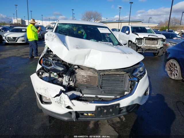 2GNAXUEV9M6157204 Chevrolet Equinox Awd Lt