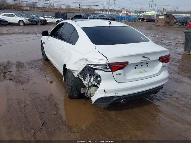 2020 JAGUAR XE SAJAJ4FXXLCP63449 Photo 2