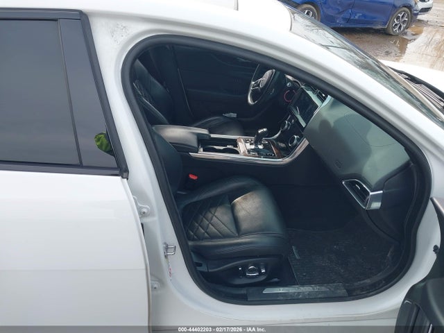 2020 JAGUAR XE SAJAJ4FXXLCP63449 Photo 4