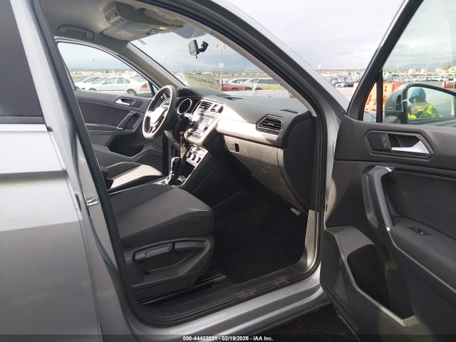 3VV1B7AX5LM003479 Volkswagen Tiguan 2.0t S