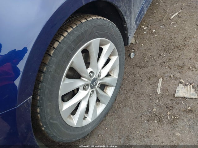 5XXGT4L34JG262039 KIA Optima Lx
