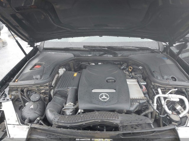 Mercedes-Benz E 300 2018 WDDZF4JB3JA395984 Image 10