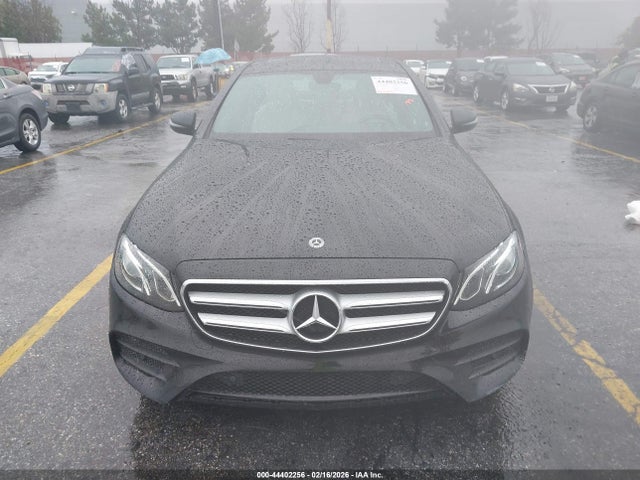 Mercedes-Benz E 300 2018 WDDZF4JB3JA395984 Image 12