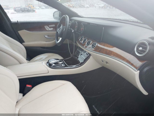 Mercedes-Benz E 300 2018 WDDZF4JB3JA395984 Image 5