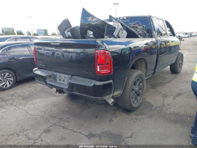 3C63R3DL3SG559718 RAM 3500 Big Horn 4x4 6&#039;4 Box