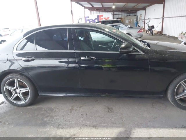 WDDZF4JB9HA144123 Mercedes-Benz E 300