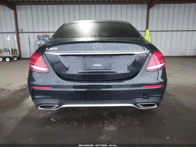 WDDZF4JB9HA144123 Mercedes-Benz E 300