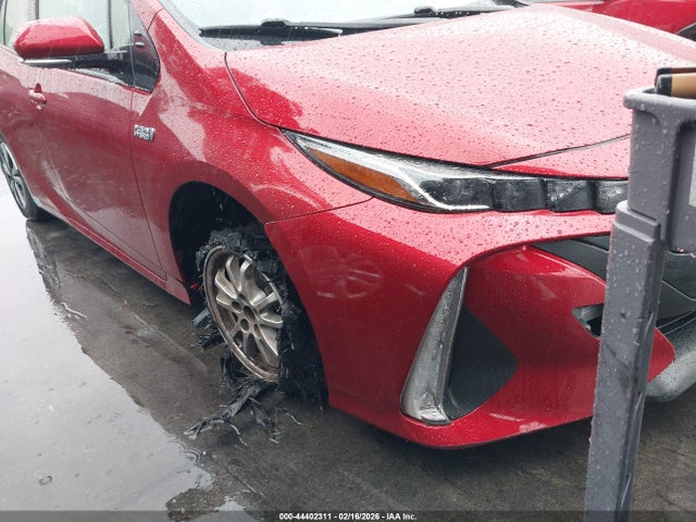 JTDKARFPXH3008499 Toyota Prius Prime Plus