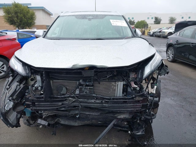 JN8BT3DC8PW101711 Nissan Rogue Platinum Fwd