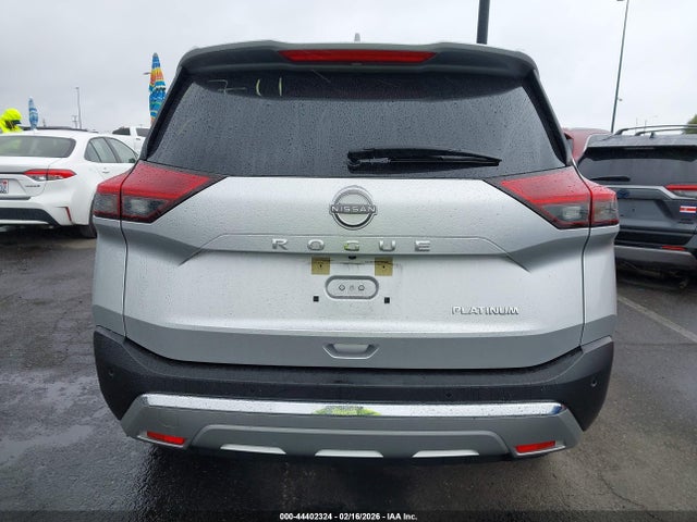 JN8BT3DC8PW101711 Nissan Rogue Platinum Fwd
