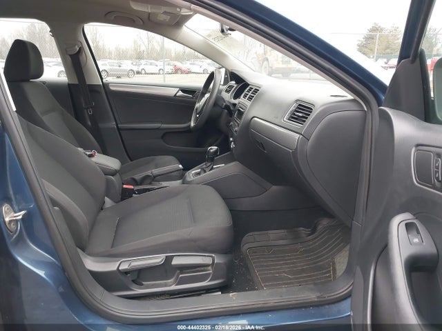 Продаж на аукціоні авто 2015 Volkswagen Jetta 1.8t Se, vin: 3VWD17AJ2FM225540, номер лоту: 44402325