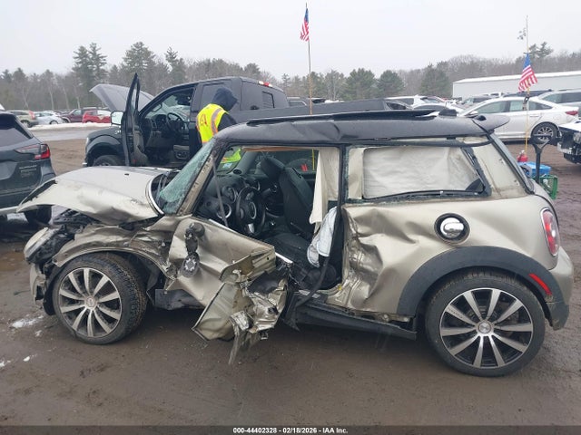 2010 MINI COOPER S WMWMF7C5XATX45206 Photo 5