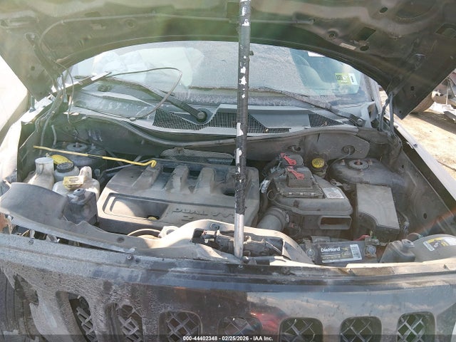 44402348 :رقم المزاد ، 1C4NJRFB7ED892120 vin ، 2014 Jeep Patriot Latitude مزاد بيع