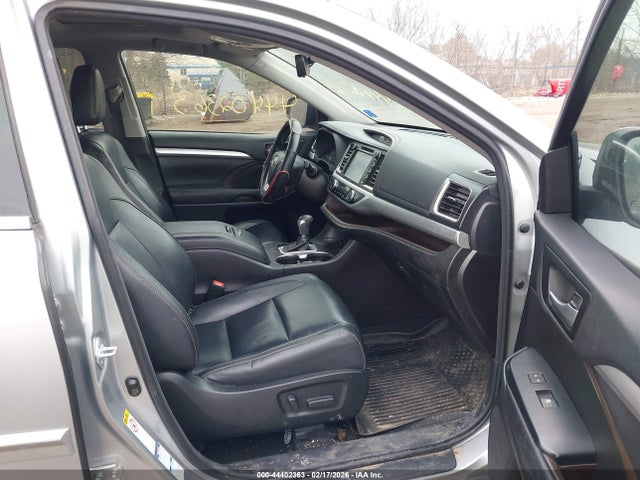 2017 Toyota Highlander Xle მანქანა იყიდება აუქციონზე, vin: 5TDJZRFH7HS449938, აუქციონის ნომერი: 44402363