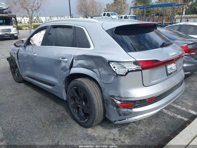 WA1AAAGE6NB020459 Audi E-tron Premium Quattro