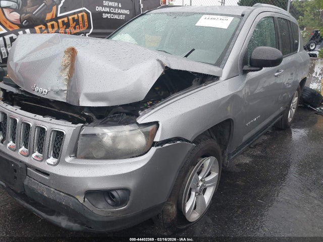 1C4NJCBA4GD621741 Jeep Compass Sport