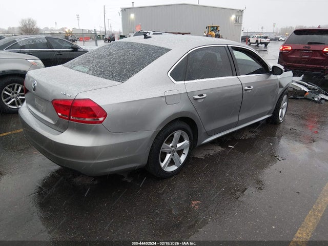 Продаж на аукціоні авто 2012 Volkswagen Passat 2.0l Tdi Se, vin: 1VWBN7A39CC097422, номер лоту: 44402524
