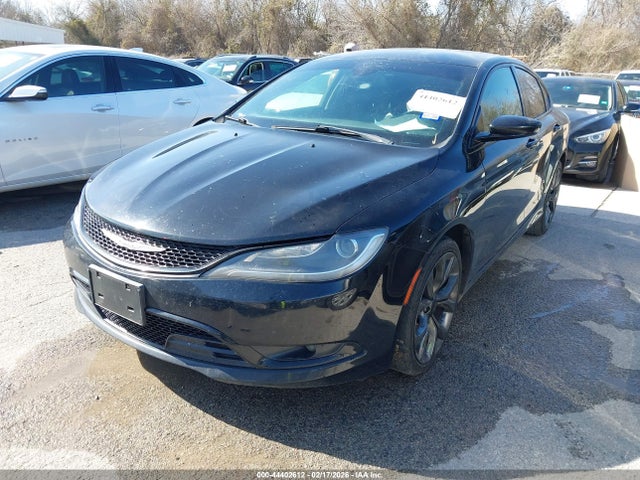 Chrysler 200 S 2016 1C3CCCBB3GN189863 Image 2
