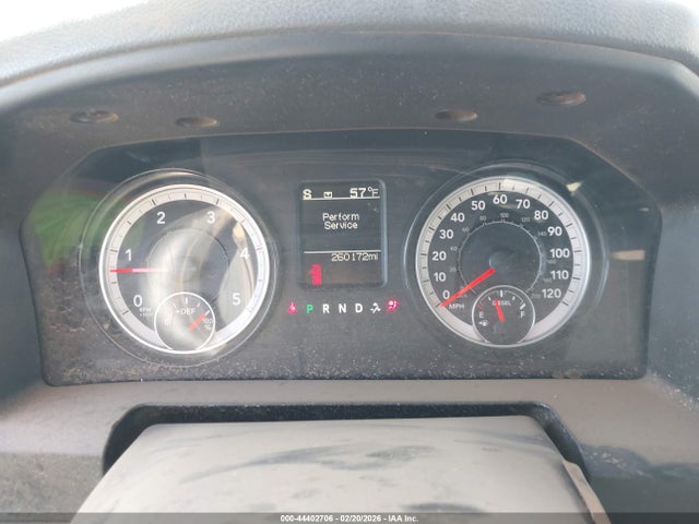 44402706 :رقم المزاد ، 3C63R3GL2JG220345 vin ، 2018 Ram 3500 Tradesman  4x4 8' Box مزاد بيع