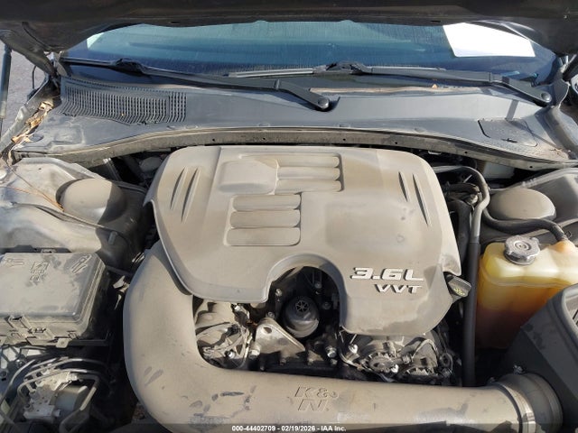2019 CHRYSLER 300 2C3CCAEG7KH594900 Photo 9