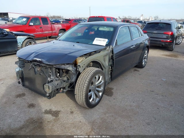 2019 CHRYSLER 300 2C3CCAEG7KH594900 Photo 1