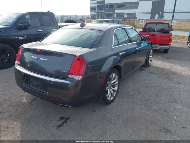 2019 CHRYSLER 300 2C3CCAEG7KH594900 Photo 3
