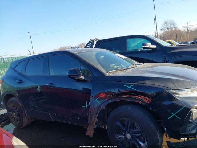 Продажа на аукционе авто 2021 Chevrolet Blazer Fwd 2lt, vin: 3GNKBCR45MS572312, номер лота: 44402734