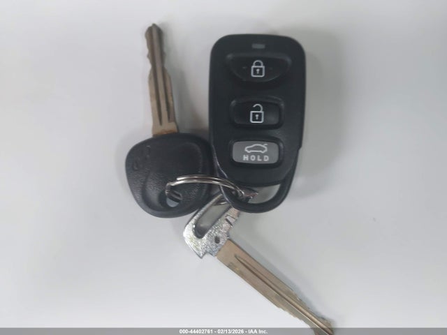 5NPD84LF9LH572080 Hyundai ELANTRA SEL