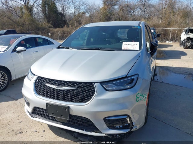 Chrysler Pacifica Select 2026 2C4RC1BG6TR178343 Image 12