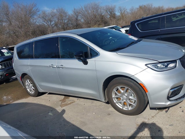 Chrysler Pacifica Select 2026 2C4RC1BG6TR178343 Image 13