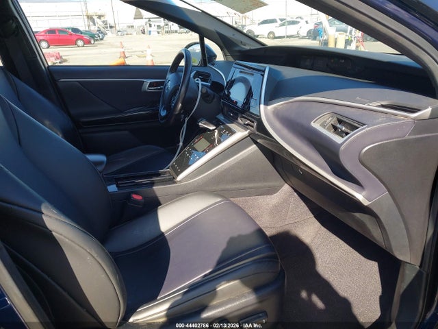 JTDBVRBD0HA002402 Toyota Mirai